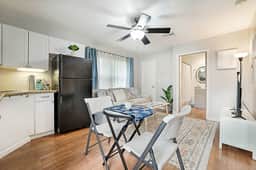 Guest Suite - Your Tranquil Retreat 11545 Sunset Boulevard, West Palm Beach, FL - Image 3