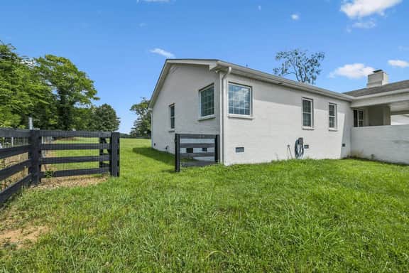 Amazing Getaway W/Land 9021 Lane Road, Lascassas, TN - Image 5
