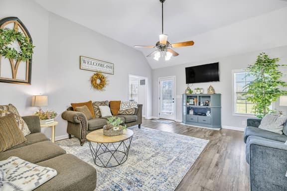 Family Escape W/Pool&Land 8615 Lane Road, Lascassas, TN - Image 1